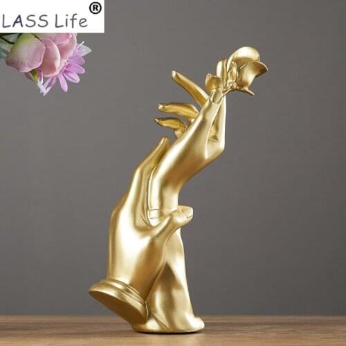 Figurines Love Rose Statue Table Decorations Accessories Face Mask Abstract Sculpture Decorative Art Figurine Living Room Decor