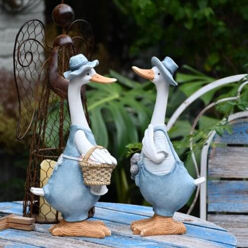 Duck Ornaments Resin Crafts Duck Garden Sculpture Animal Couple Decoration Simulation Pond Landscape Miniature Garden Decoration