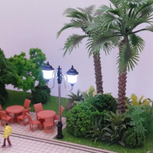 5pcs Mini Model Railway Train Lamp Post LED Street Lights HO Scale 1:100