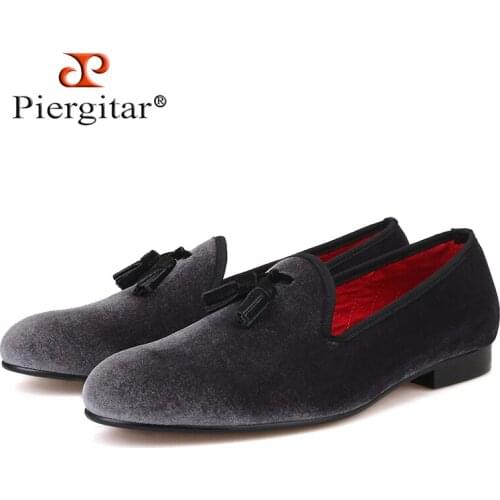 Piergitar 2019 New style Handmade Loafers Gray velvet Men shoes with Black suede tassel Fashion Party and Prom men dress shoes