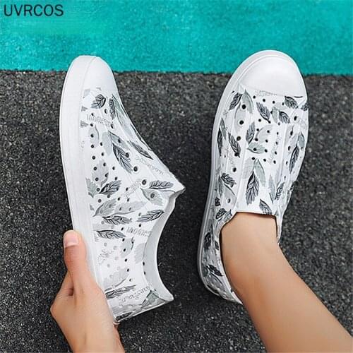 2021 Fashion New Men Graffiti Summer Sandals Couple Slip-on Soft Sandalias Colorful Adult Hollow-Out Beach Flats Shoes