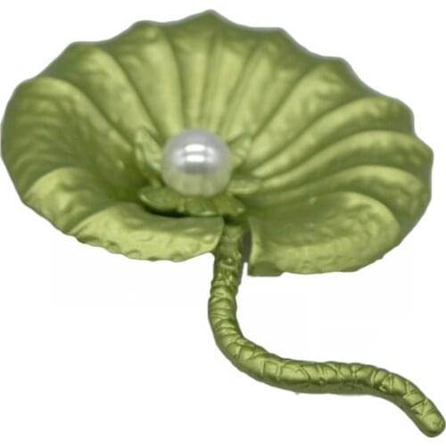 YDGY Freshwater Pearl Lotus Leaf Brooch Needle Woman Sweater Accessories Baking Paint Green Retro
