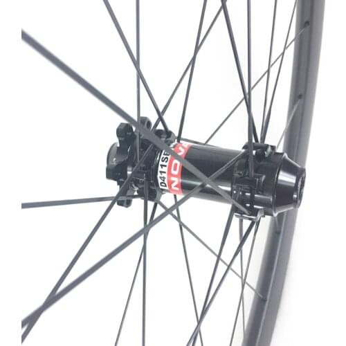 700C 42mm x 25mm wide offset 2.5mm tubeless road disc bicycle carbon front wheel UD 3K 12K matte 24 holes 24H