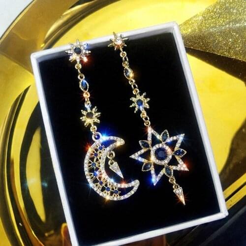 2019 New Asymmetric Earrings Female Trend Korean Temperament Long Five-Pointed Star Moon Shiny Rhinestone Personality Earrings