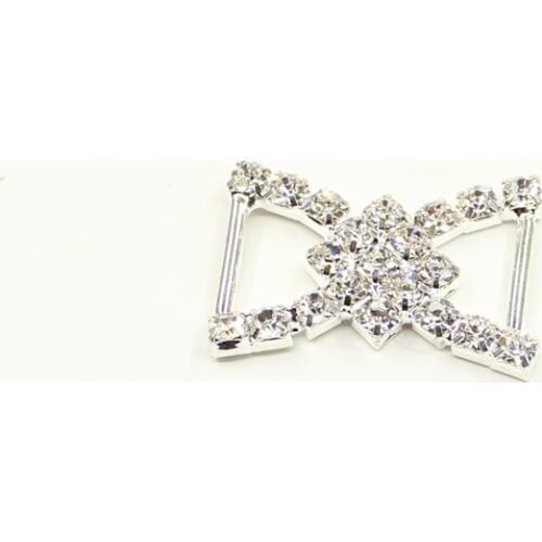 2018 Direct Selling 30 Pcs Butterfly Rhinestone Ribbon Buckles Sliders Bikinis Chest Adjustment Drill Button Size 24mm*16mm