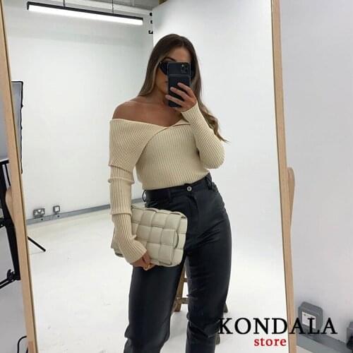 2021 Autumn and Winter New Beige Strapless Womens Sweater Street Twill Collar Sexy Long-sleeved Pullover