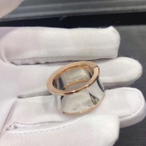 The new packaging box is suitable for jewelry, with original logo, high-quality paper