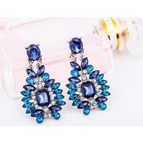 Hollow Flowers Stud Earrings Silver Color Vintage Statement Earring Cubic Zircon Crystal Earrings Women Rhinestone Ear Party