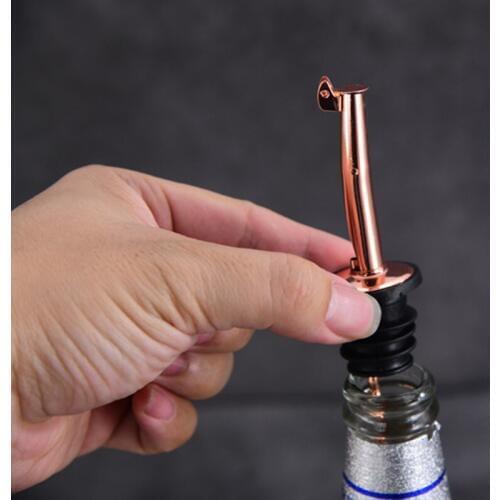 Automatic open and close Whisky Liquor Oil Wine Bottle Pourer Cap Spout Stopper Mouth Dispenser Bartender Home Bar Accessories
