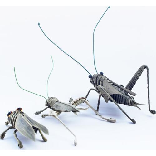 Hand Woven Wicker Figurines Miniatures ,Grasshopper, Zen , Crickets Toys Model, Pet Cat Toys,Cat Training & Behaviour Aids