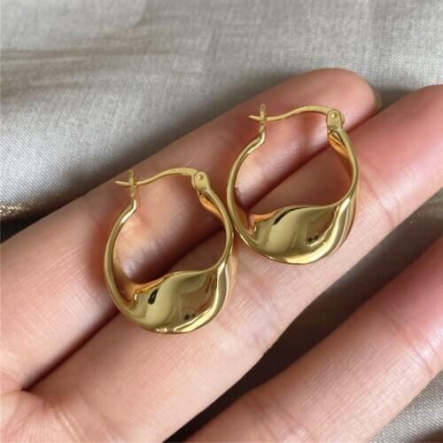 Kshmir 2020 new Streamer twisted Earrings with exaggerated metal earrings for new stylish womens earrings