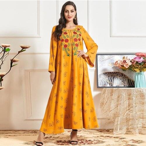 New Women Dress Muslim Dubai Skirt Turkey Middle East Fashion Embroidery Plus Size Dress for Ladies Kimono Robe Women Dress