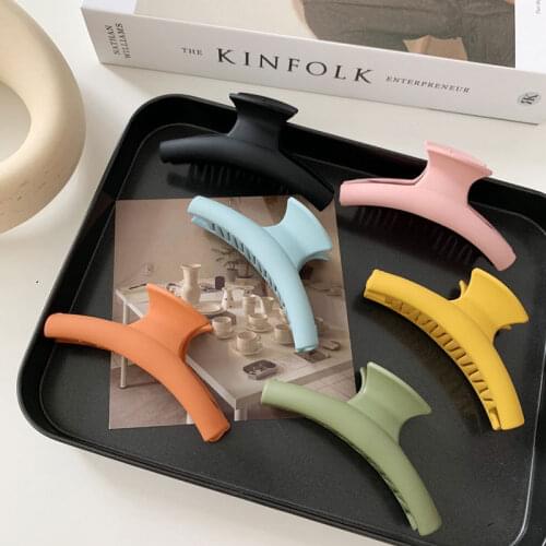 Fashion Frosted Hair Claws Elegant Women Candy Color Simple And Versatile Bathing Hair Clips For Girls Headwear Hair Accessories