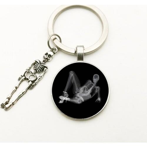 Fashion Creative Vintage Skeleton Pendant Key Chain X-ray Film Glass Convex Round Key Ring Cute Key Chain Handmade DIY Bag Charm