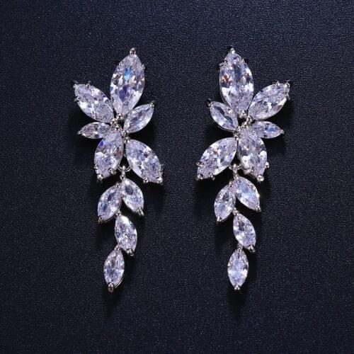 ORZTOON Trend Olive Leaf Zircon Unusual Earrings For Women Exquisite Creative Engagement Bridal Earrings Fashion Jewelry 2020