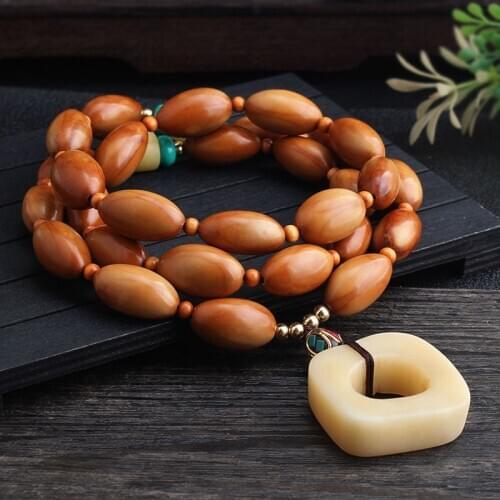 Nature Olive Core Camel Bone Pendant Handmade Ethnic Style Sweater Necklace Mens and Womens Exaggerated Decorative Pendant