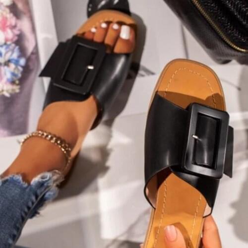Leather Gladiator Sandals 2021 New Buckle Strap Womens Slippers Flat Outdoor Elegant Sandals Women
