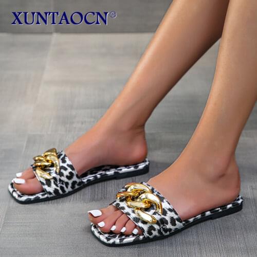 Big Size Low Shoes Square Toe Rivet Summer Clogs Woman Ladies' Slippers Pantofle Beach 2021 Flat Basic Fabric Slides Metal Decor