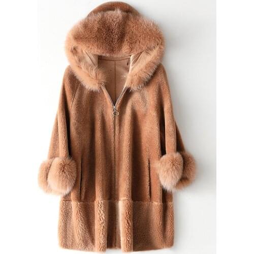 Winter 100% Wool Fox Fur Collar Womens Red Fashionable New Hoodie Coats Sheep Shearing Coat Autumn Black Wool Fur Outwear