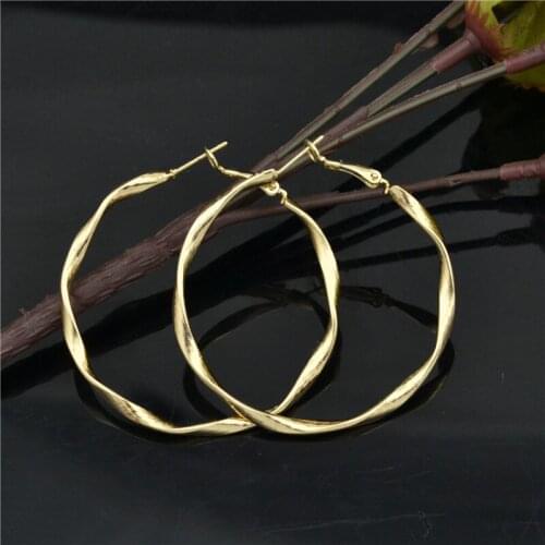 Hoop Earrings for women Big circle Rings New Fashion Jewelry Accessories Casual personality style Young beautiful Ladies earings