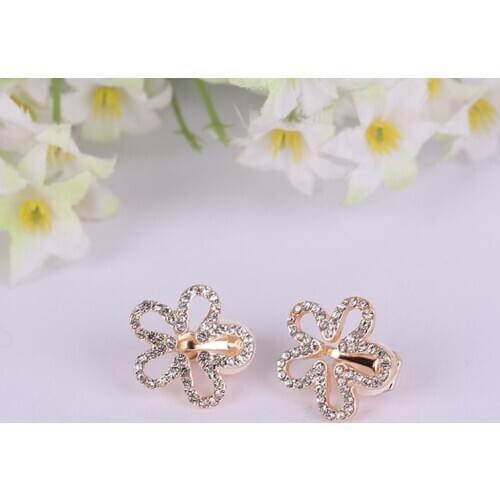 Korea Style Five petals Shape Rhinestone Clip on Earrings Without Piercing for Girls Party No Hole Ear Clip