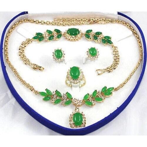 Green Jade Golden Link Crystal Pendant Necklace Bracelet Earrings Ring Set
