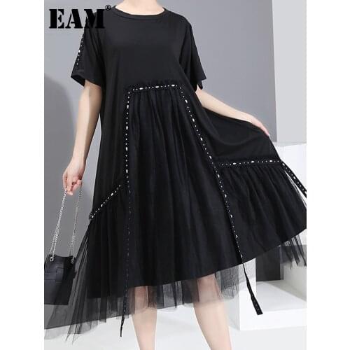 [EAM] Women Black Nailed Mesh Big Size Dress New Round Neck Short Sleeve Loose Fit Fashion Tide Spring Summer 2021 1S762