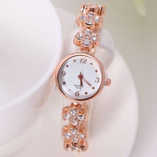 NEW Luxury Crystal Gold Watches Women Fashion Bracelet Quartz Wristwatches Fashion Small High quality quartz watch