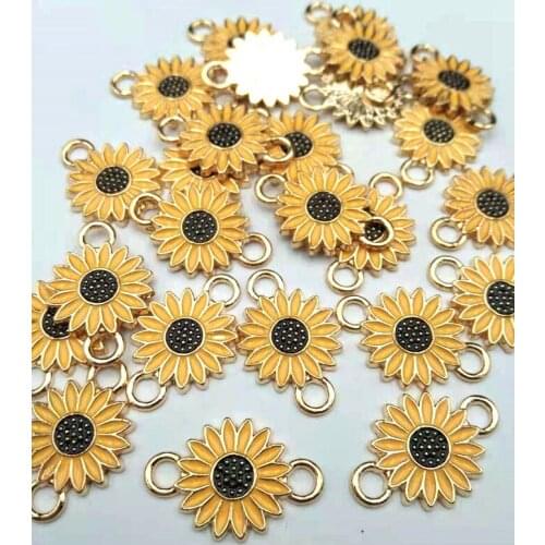 20Pcs Kawaii Resin Little Daisy Sun Flower Charms Pendants For DIY Decoration Earrings Key Chains Fashion Jewelry Accessories