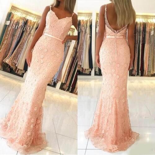 2020 Generous Vestido Spaghetti Straps 3D Lace Applique Evening Dresses Covered Buttons Mermaid Long Prom Gowns
