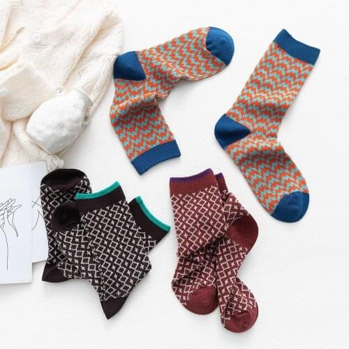 10 Pairs Women Socks Autumn Winter Wave Diamond Patterns Socks Preepy Look Socks Vintage Socks For Ladies Girls Middle Tube