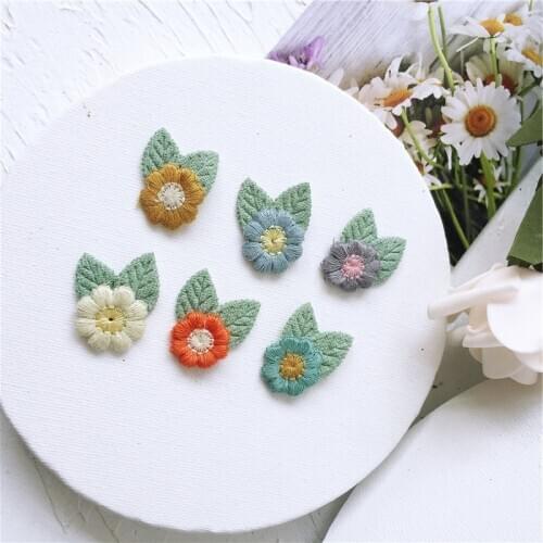 15pcs/lot 3*2.5cm Embroidered double leaf pumpkin florets Appliques for DIY Gloves Clothes Sewing Headwear Decor Patches
