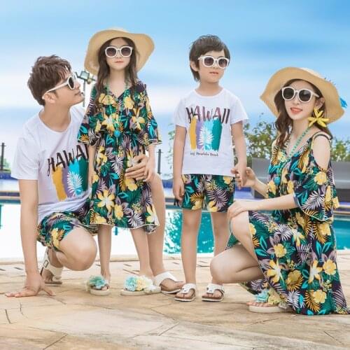 Summer Bohimia Family Matching Clothes Flower Print V-neck Mother And Daughter Dress Father And Son 2pcs T-shirts+Shorts Outfits