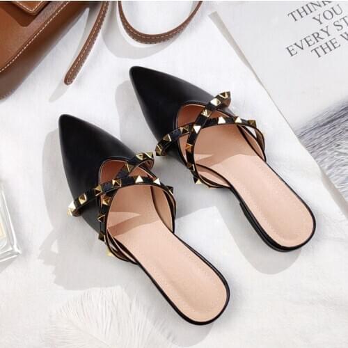 Summer New Toe-covered Point Slides Women Flat Rivet Mules Shoes Small Size 31-41 Microfiber Leather Slippers Wholesale 2020