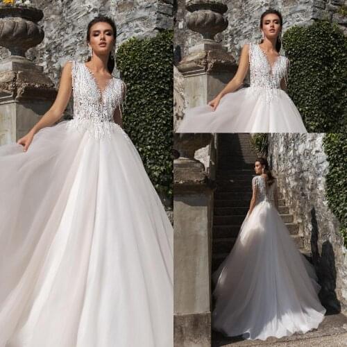 2020 Boho Wedding Dresses V Neck A Line Lace Appliques Sweep Train Bohemian Wedding Dress Custom Made Elegant Robes De Mariée