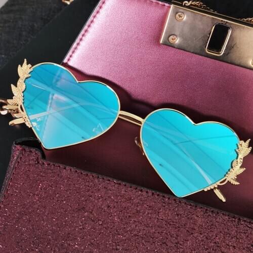 New Fashion Heart Sunglasses Metal Women Luxury Unique Brand Designer Red LOVE Mirror Lenses Sun Glasses Men UV400 Christmas
