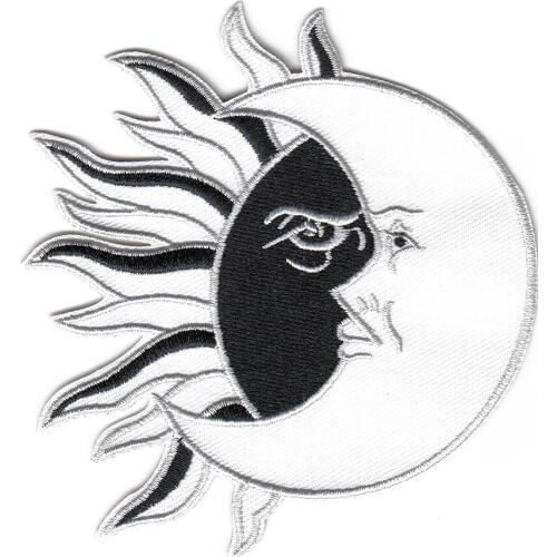 1PCS Originality Wholesale Fusion of the Sun and Moon Embroidered Patches Appliques Iron On Badges for Clothing Bags Shoes Decor