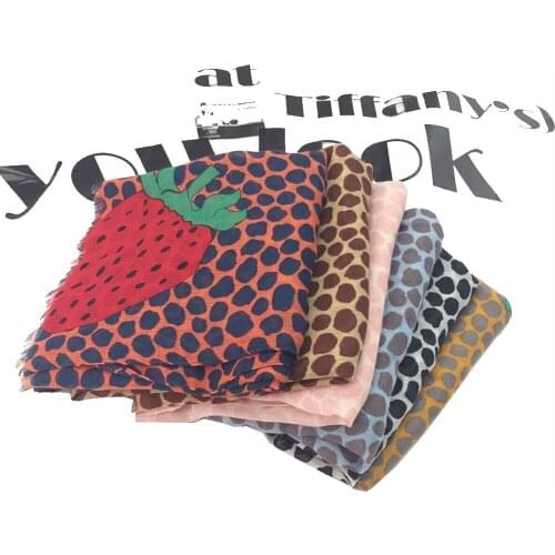 Echarpe feminino 2019,polka dot cotton beach scarf wrap,strawberry print scarf shawl,Muslim hijab,foulard femme,bohemian stole