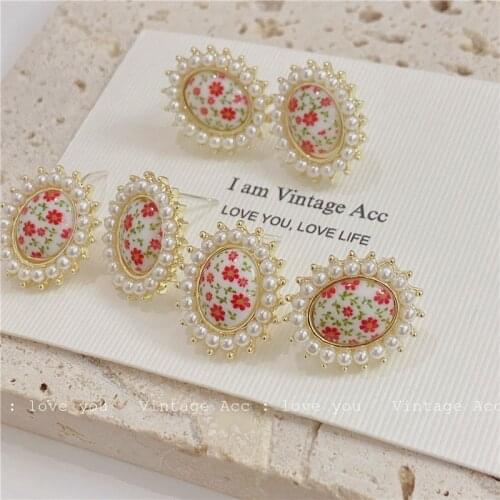 Fashion Retro Floral Earrings Korean Version Of INS Classic Romantic Girl Style Flower Earrings Temperament Pearl Earrings Tide