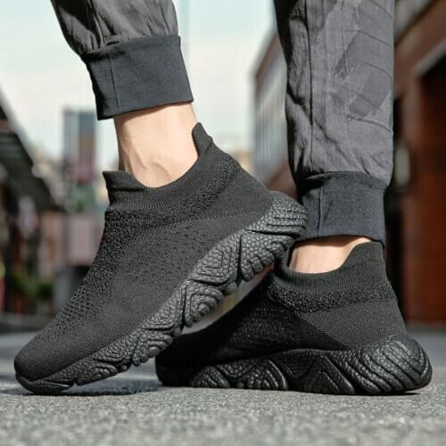 Mens sports shoes classic mens casual shoes non-slip breathable lightweight jogging shoes