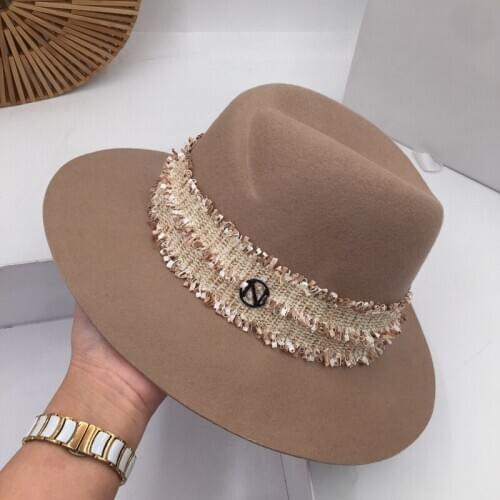 Panama Fedora European and American new woolen caps character twining the old N cap English hat girl shopping