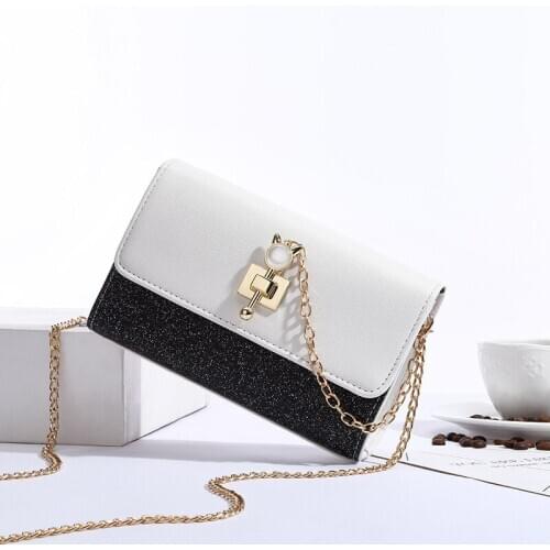 Slanted bag woman on the new small bag 2020 fashion 100-shoulder temperament tide Korean version of the chain small square bag