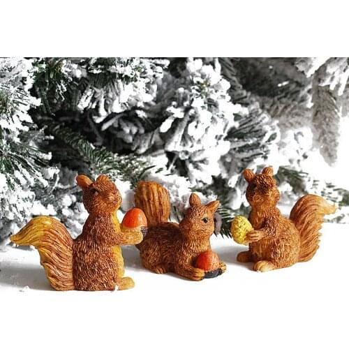 1pc Christmas Simulation Resin Squirrel Ornaments Christmas Decoration for Home New Year 2022 Xmas Gifts Ornaments Navidad Decor