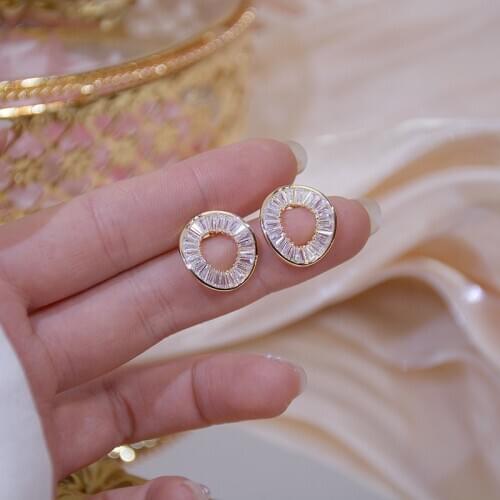Korea Hot Selling Fashion Jewelry Exquisite AAA Zircon Twisted Round Earrings Elegant Women Luxury Shiny Prom Party Earrings