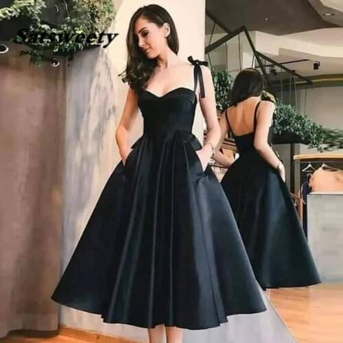 Black Short Cocktail Dresses 2022 Spaghetti Straps Sweetheart Neck Formal Party Backless Prom Gowns Satin robe cocktail femme