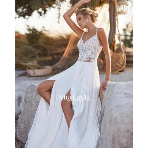 Luxury Wedding Dress Embroidered Lace Boat Neck Ball Gowns Sleevelesswith Appliques Sashes Vestido De Noiva Plus Size Button