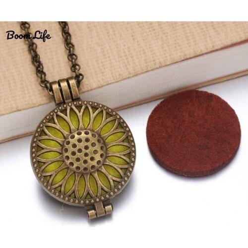 Vintage copper Sun flower Aroma Diffuser Necklace Perfume Essential Oil Diffuser Aromatherapy Pendant Necklace Women jewelry