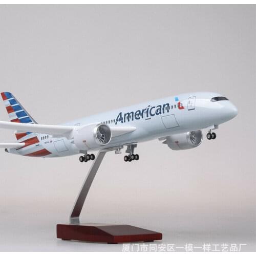 43cm Collectible 1/130 Scale Plane Model American Airlines Boeing B787 LED Light Aircraft Plane Model for Kids Holiday Gifts