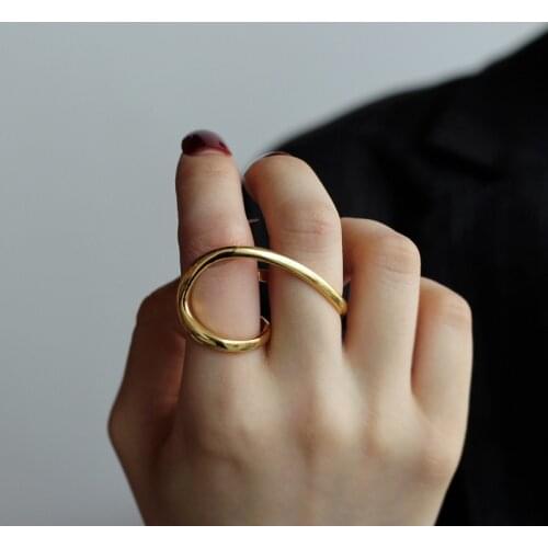 Silvology 925 Sterling Silver Designers Exaggeration Rings Openwork Twisted Lines Big Rings for Women 2020 Supermodel Jewelry