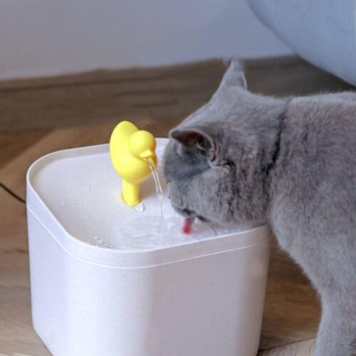 Cat Fountain Cat Automatic Water Dispenser Flow Filter Large Capacity Outing Pet Self Service Water with Filter Element for Pet